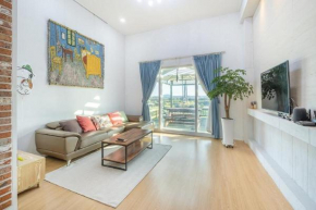 Jeju Jongdalrifeel House